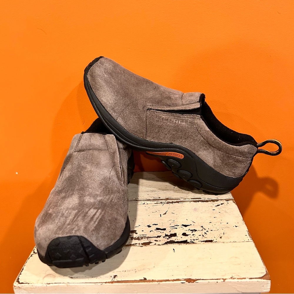 Merrell jungle Moc gunsmoke, grey and brown Slip-On Suede Shoes. W 9.5